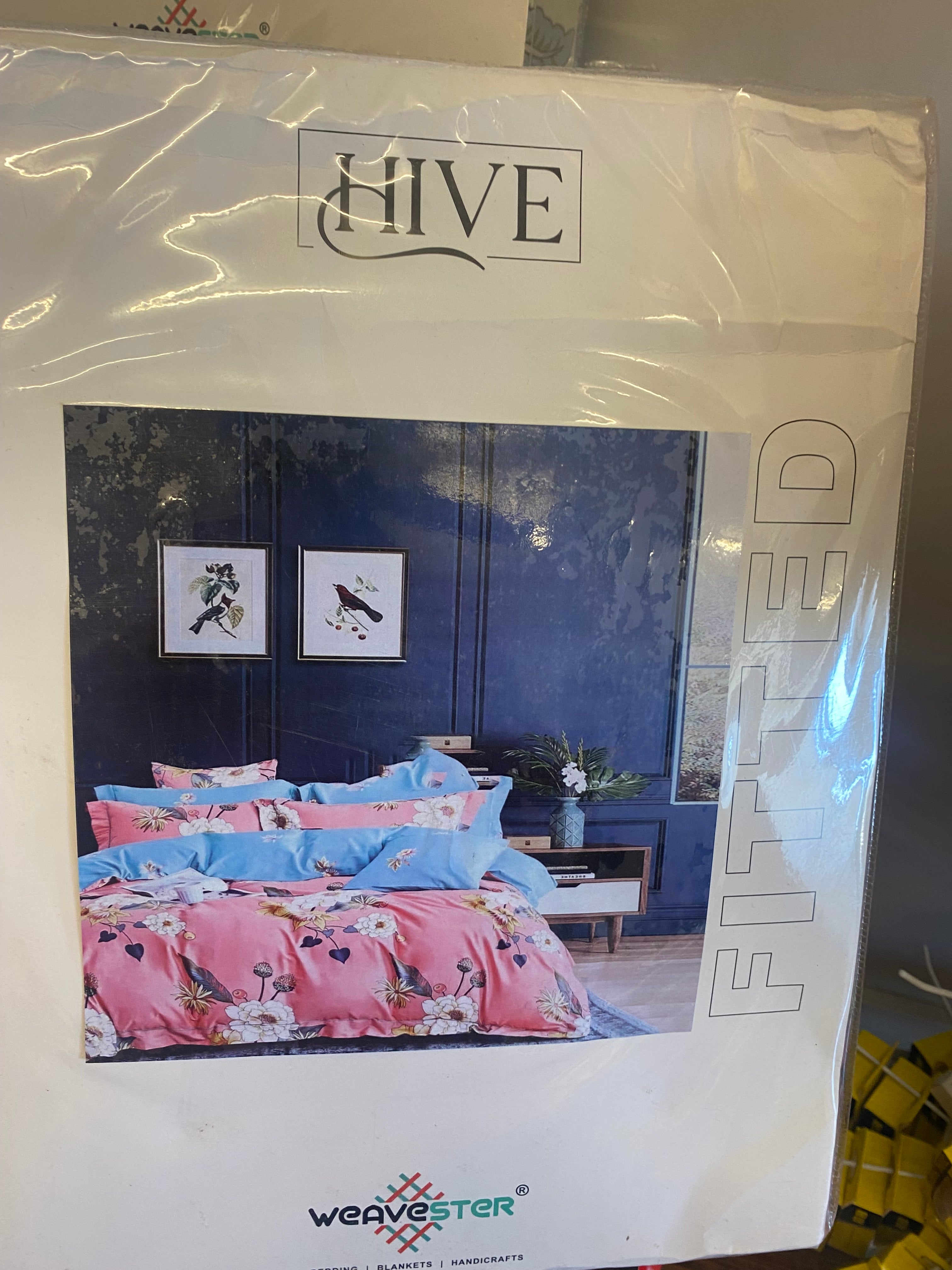 WEAVESTER  HIVE FITTED COTTON BEDSHEETS WITH 2 POLLOW CASES