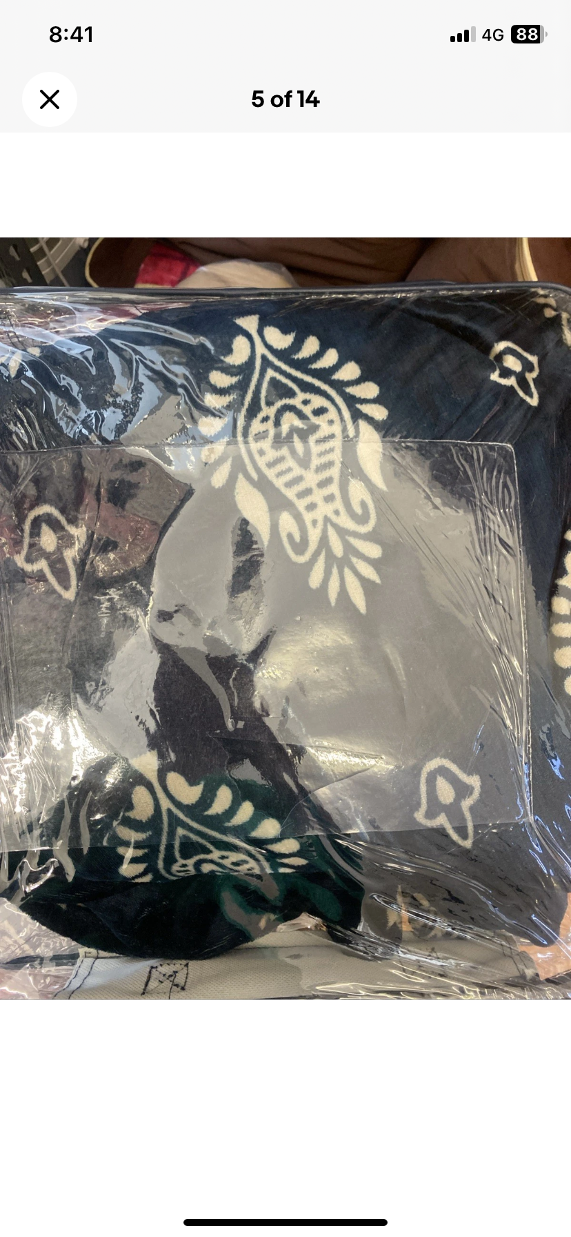 SUPER KING SIZE VALVET BESHEESTS WITH PILLOW CASES