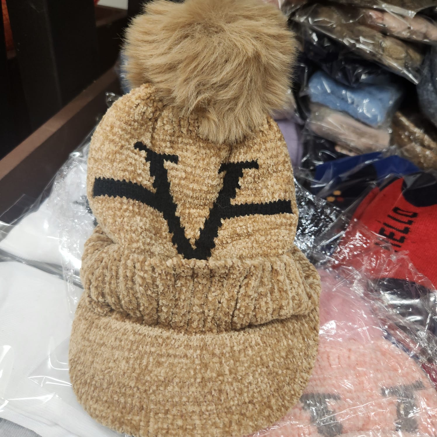 FURR LINNING KID BINNIE FOR WINTERS ( HAT PATTERN)