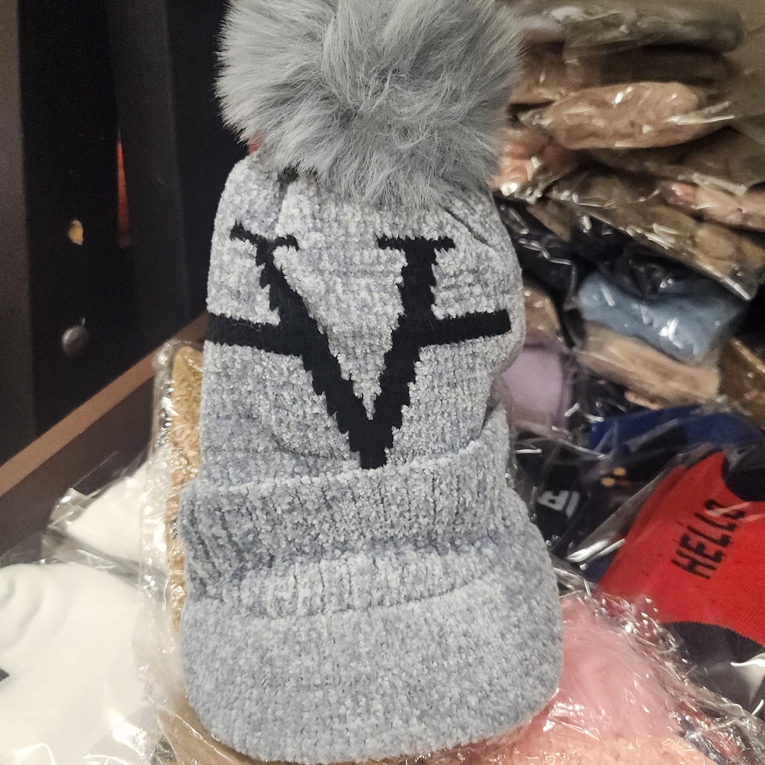 FURR LINNING KID BINNIE FOR WINTERS ( HAT PATTERN)