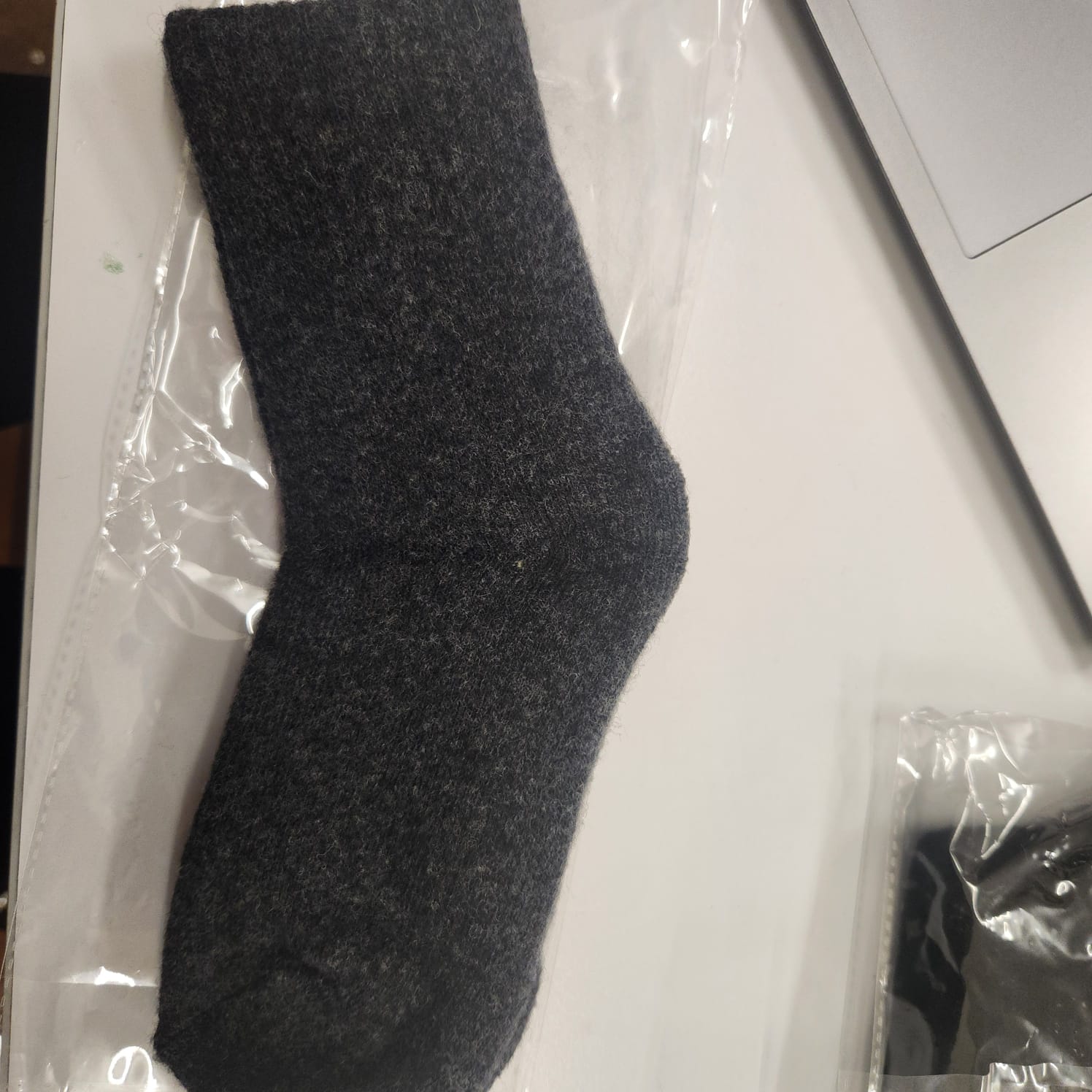 WOOLEN UNISEX SOCKS FOR WINTERS FREE SIZE