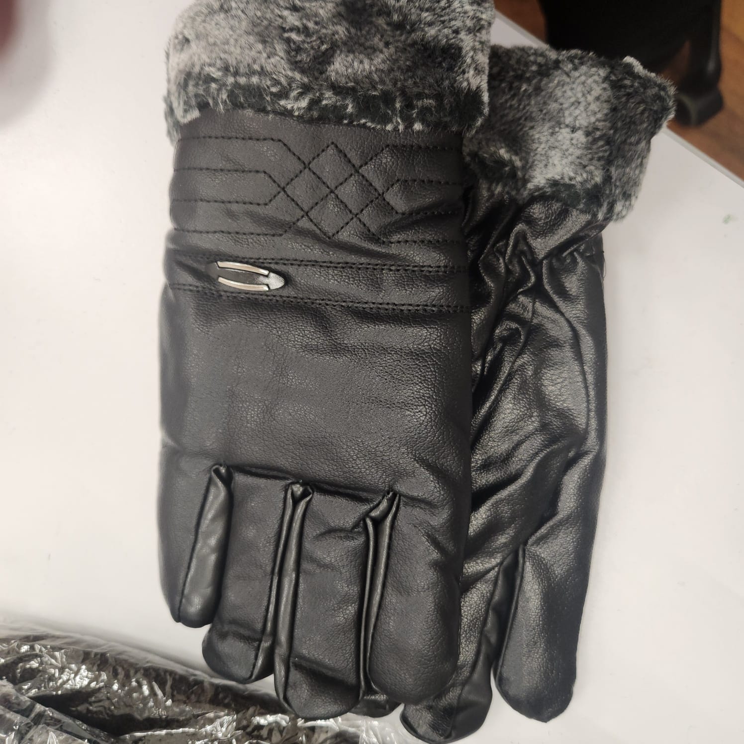 LEATHER GLOVES WITH FURR UNISEX FREE SIZE