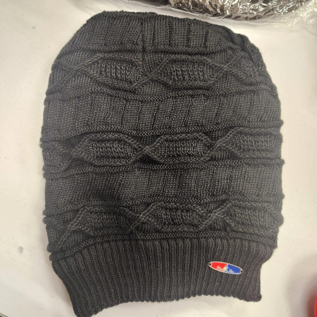 MALE BINNIES ( CAPS) FOR WINTERS FREE SIZE WITH FURR LINNING