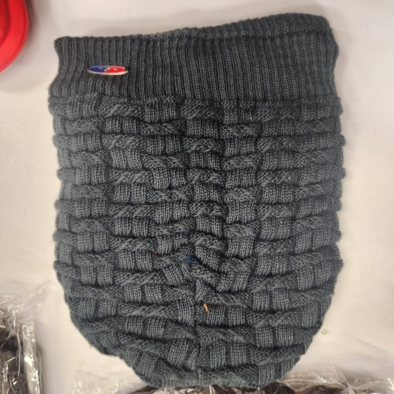 MALE BINNIES ( CAPS) FOR WINTERS FREE SIZE WITH FURR LINNING