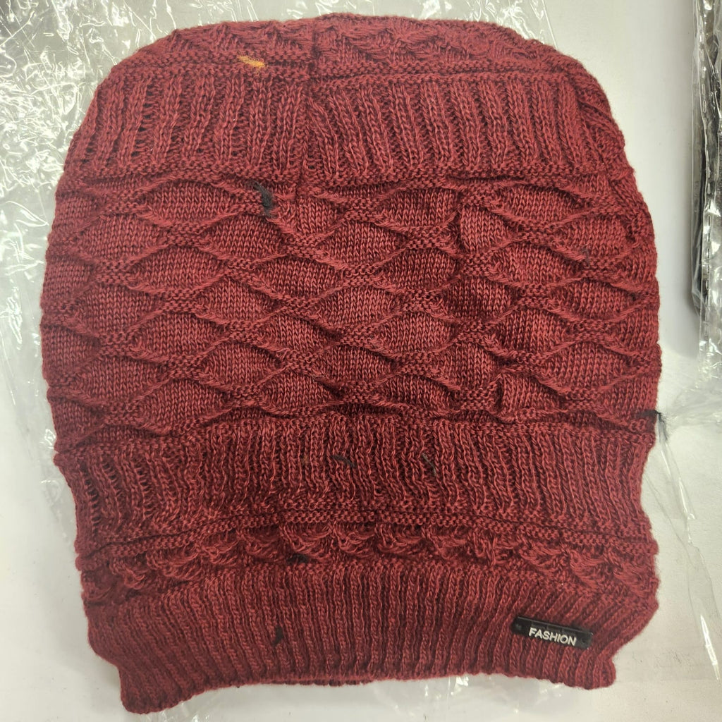 MALE BINNIES ( CAPS) FOR WINTERS FREE SIZE WITH FURR LINNING