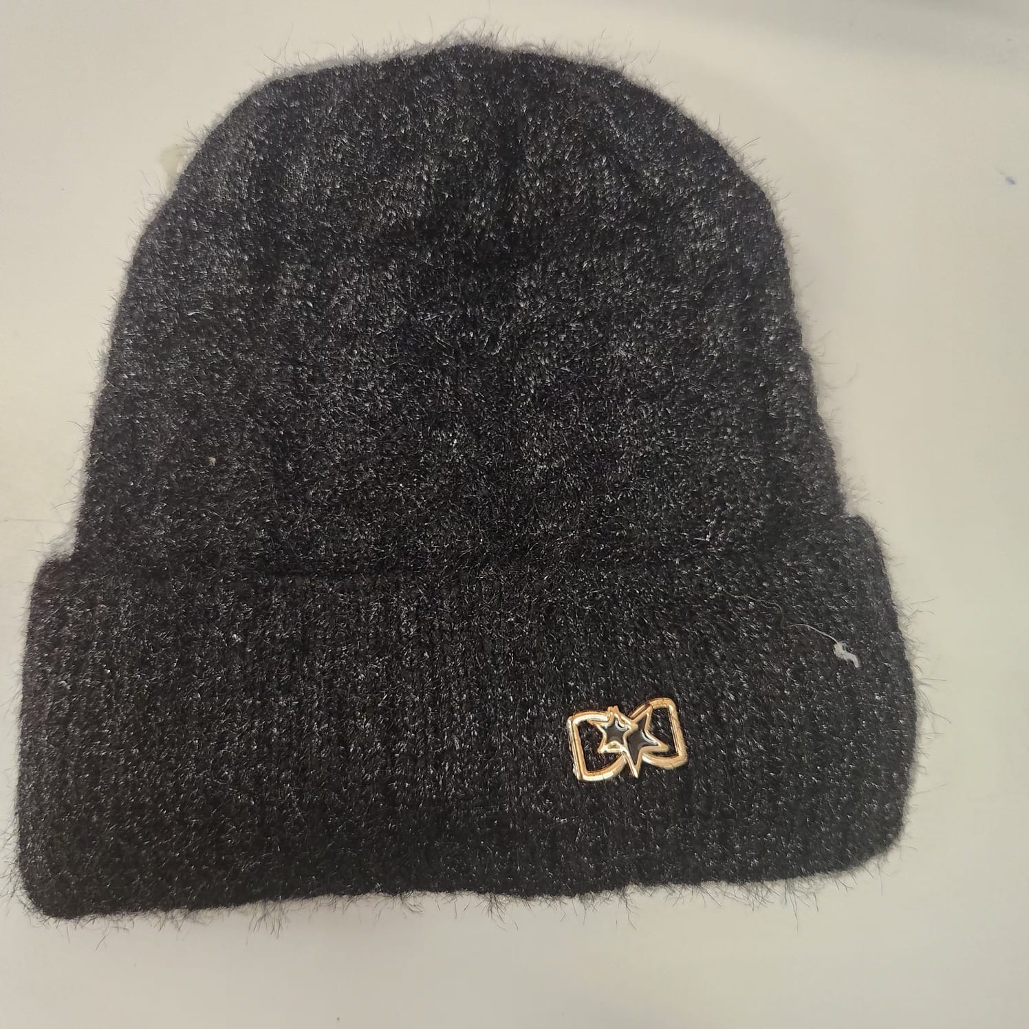 LADIES BEANIES WITH FURR
