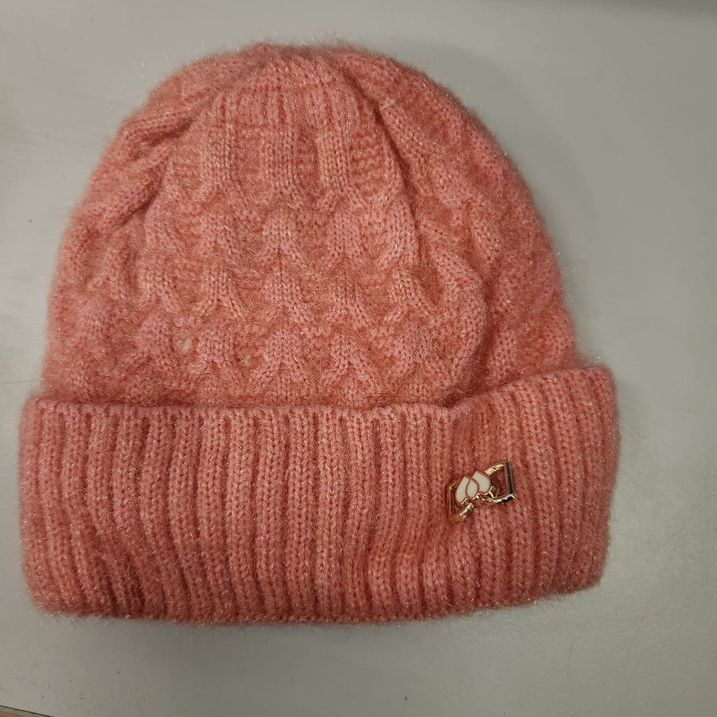 LADIES BEANIES WITH FURR